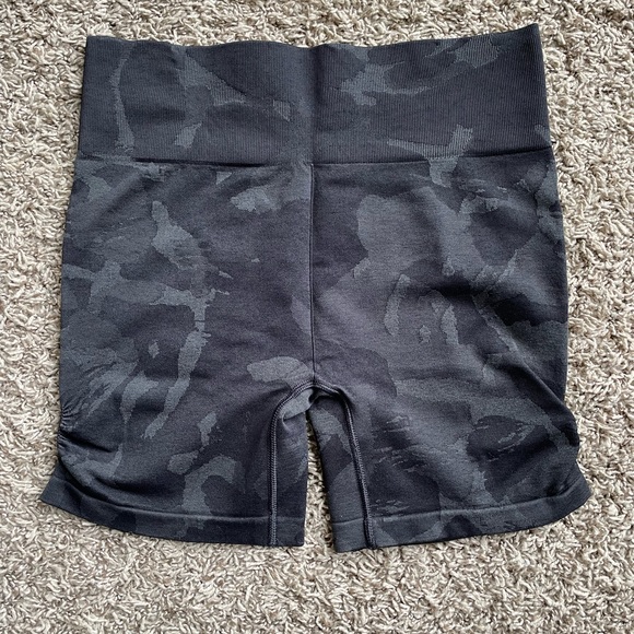 NWOT Gymshark Adapt Shorts - Picture 2 of 6
